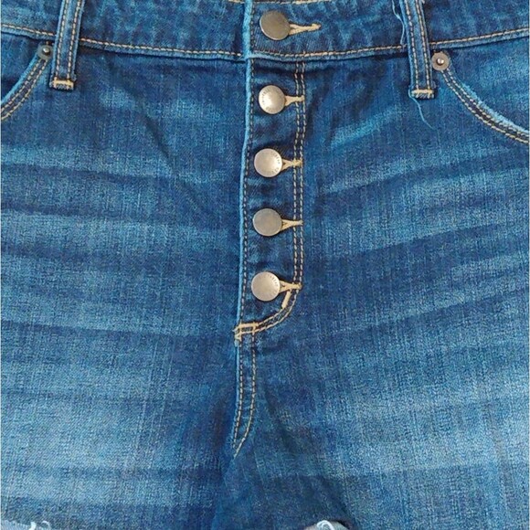 Universal Thread Button Fly Hi Rise Shortie Shorts - Picture 5 of 9